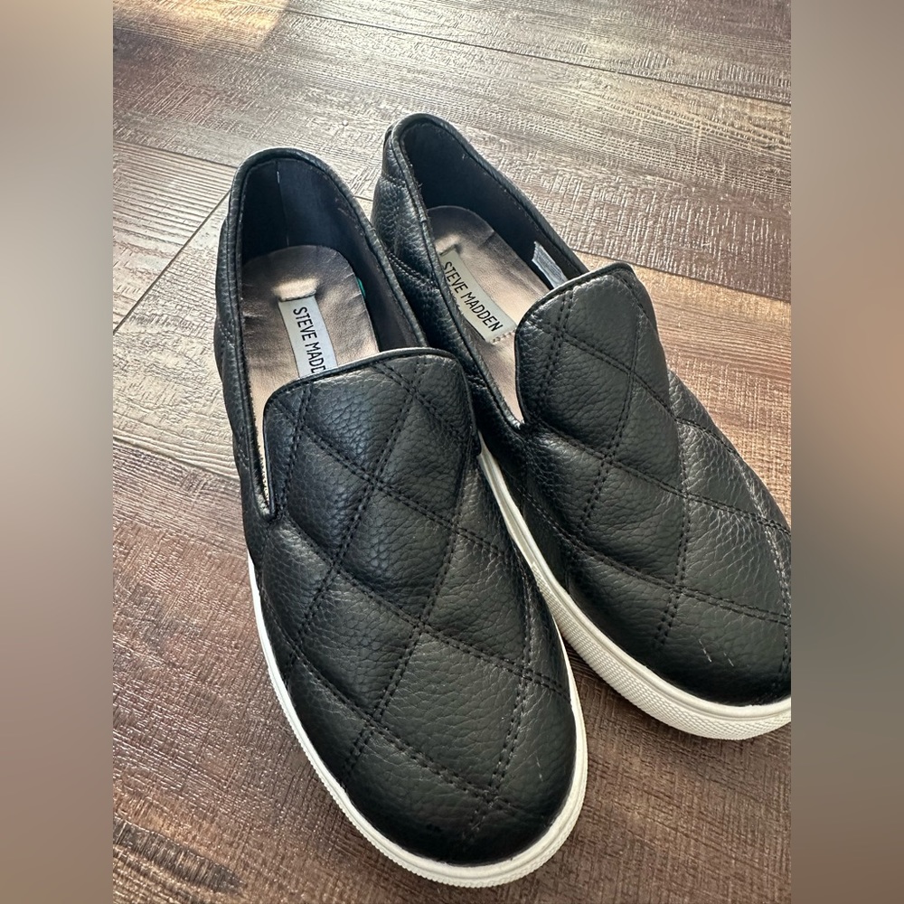 Steve Madden Girls size 4